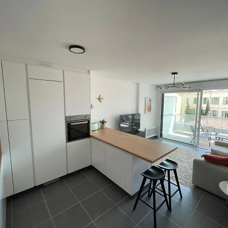 Cannes, Avec Parking+terrasse, Croisette A Pied! Apartament Cannes